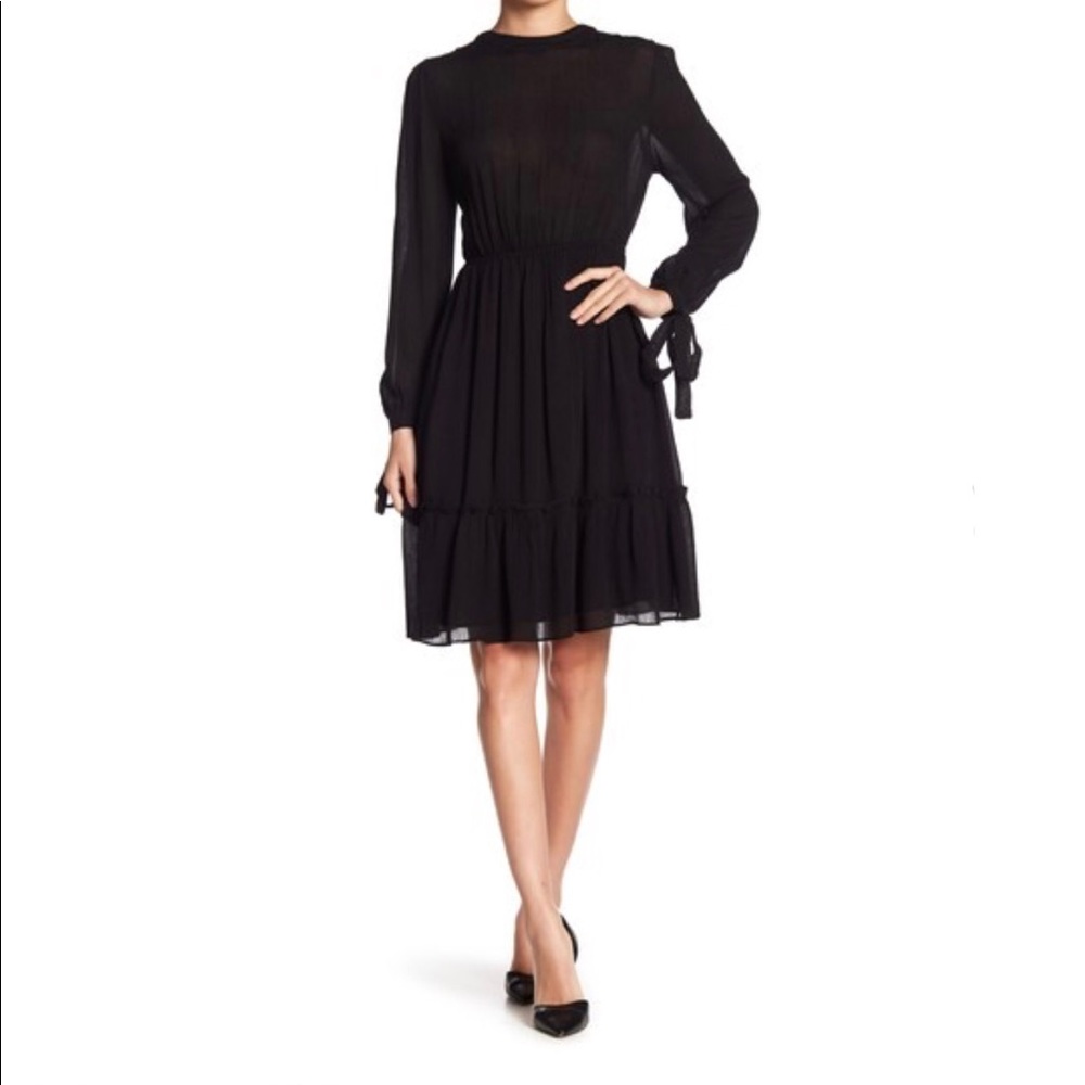 Long Tie Sleeve Dress 👗